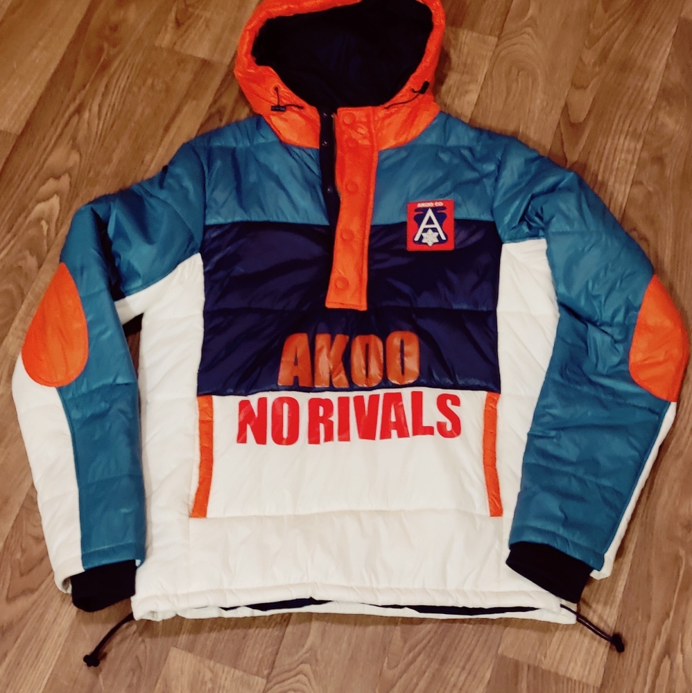 Akoo No Rivals hooded vintage puffer jacket